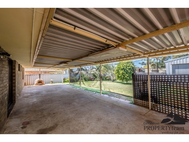 4 Hibiscus Street, Utakarra WA 6530
