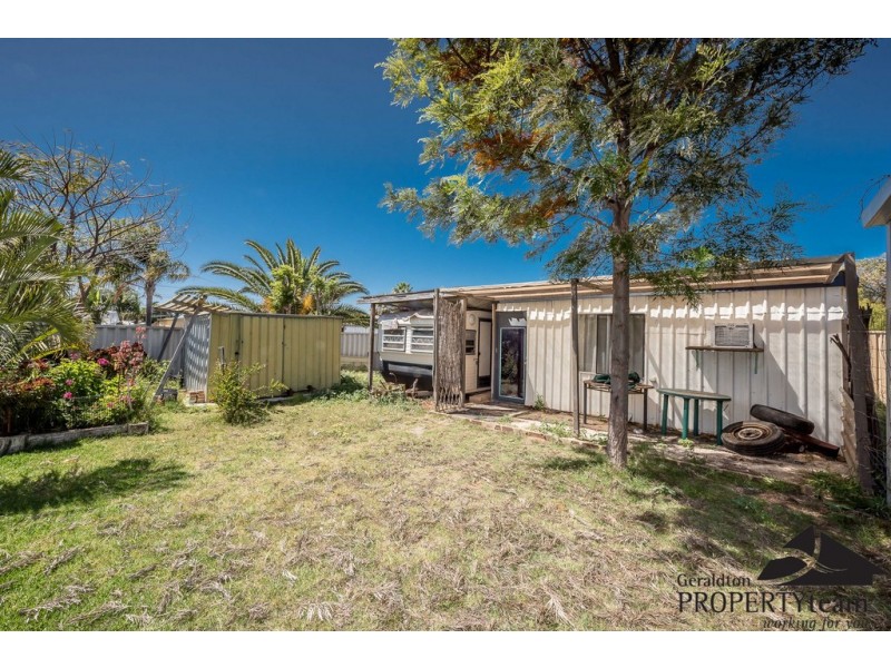 4 Hibiscus Street, Utakarra WA 6530