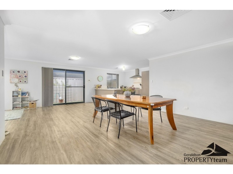 6 Staddon Lane, Beachlands WA 6530