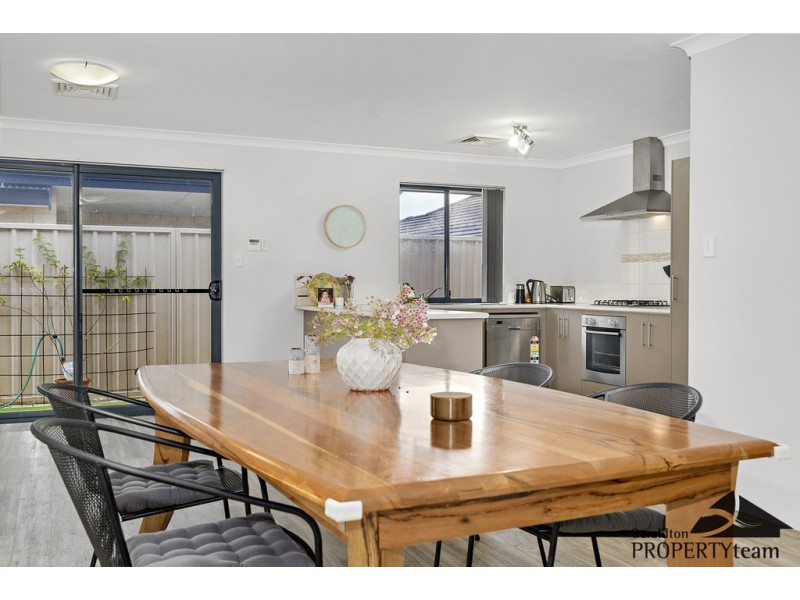 6 Staddon Lane, Beachlands WA 6530