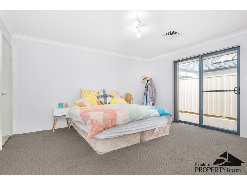 6 Staddon Lane, Beachlands WA 6530