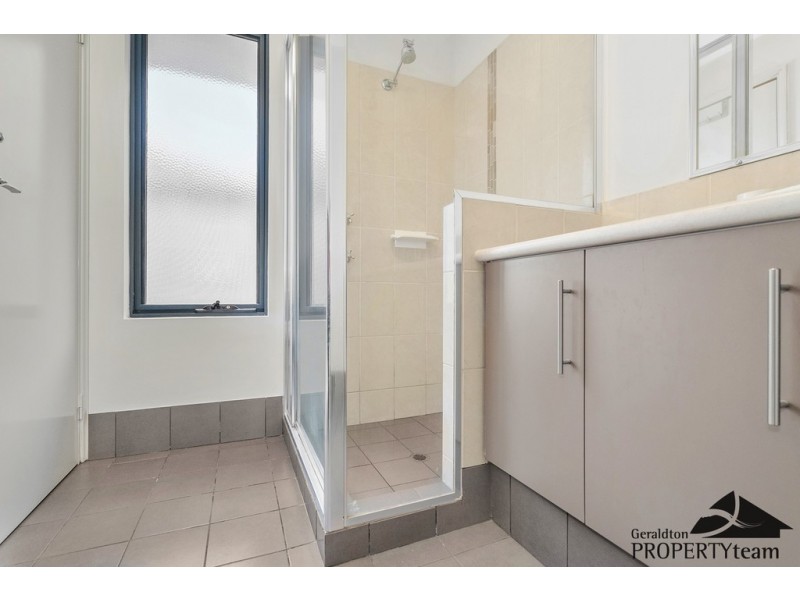 6 Staddon Lane, Beachlands WA 6530