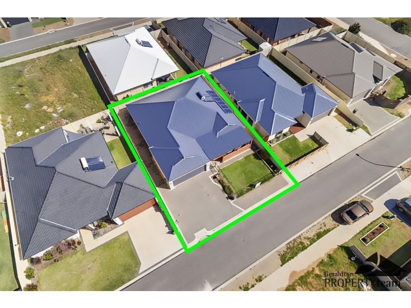 6 Staddon Lane, Beachlands WA 6530