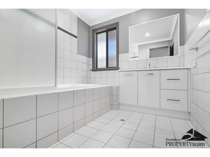 13 Sutherland Drive, Mount Tarcoola WA 6530