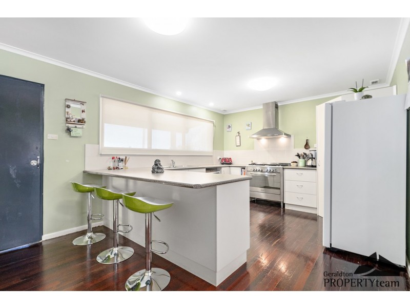 4 Whelan Street, Port Denison WA 6525