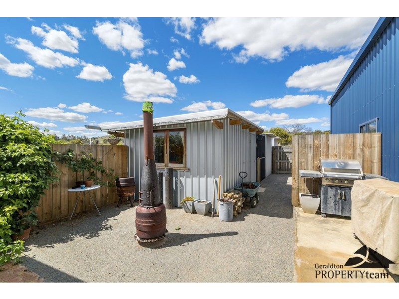 198 Sutcliffe Road, Waggrakine WA 6530