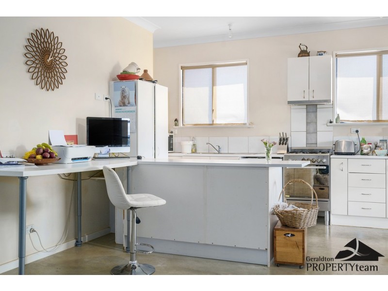 198 Sutcliffe Road, Waggrakine WA 6530