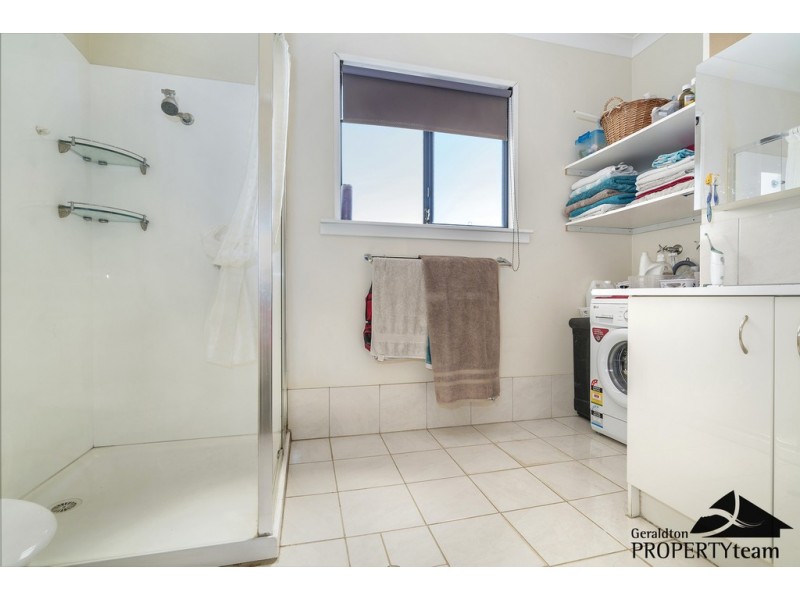 198 Sutcliffe Road, Waggrakine WA 6530