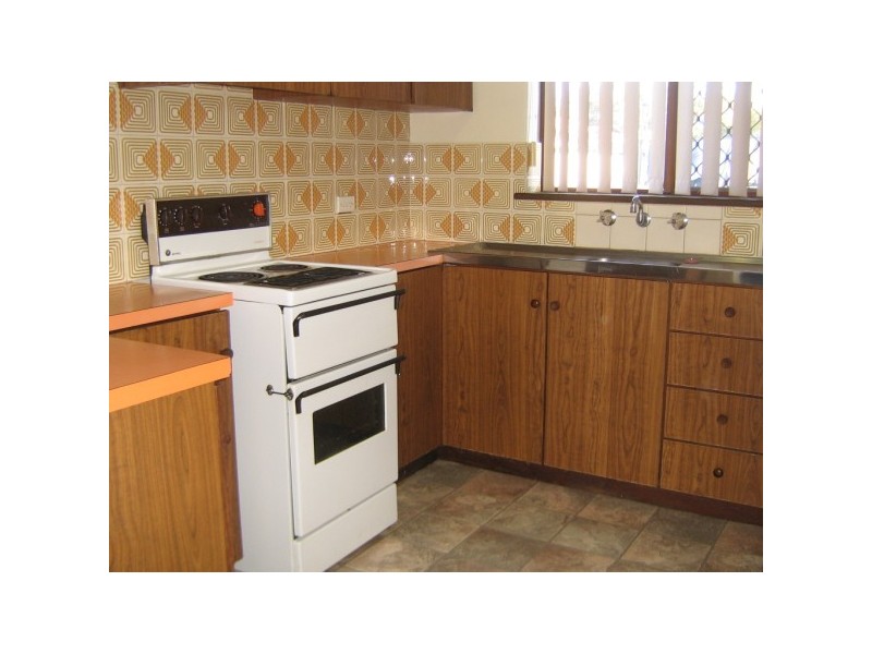 2/125 Railway Street, BLUFF POINT, Geraldton WA 6530