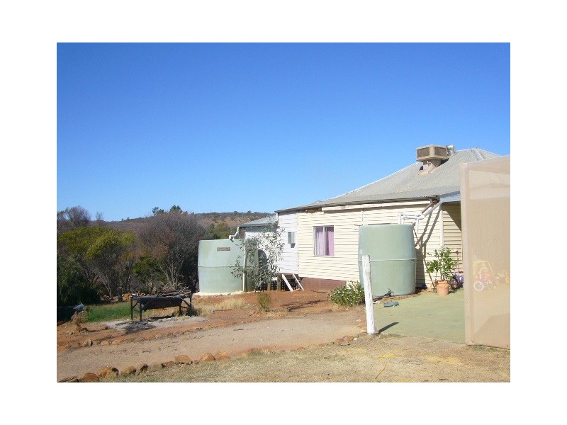 39 Carson Street, Isseka WA 6535