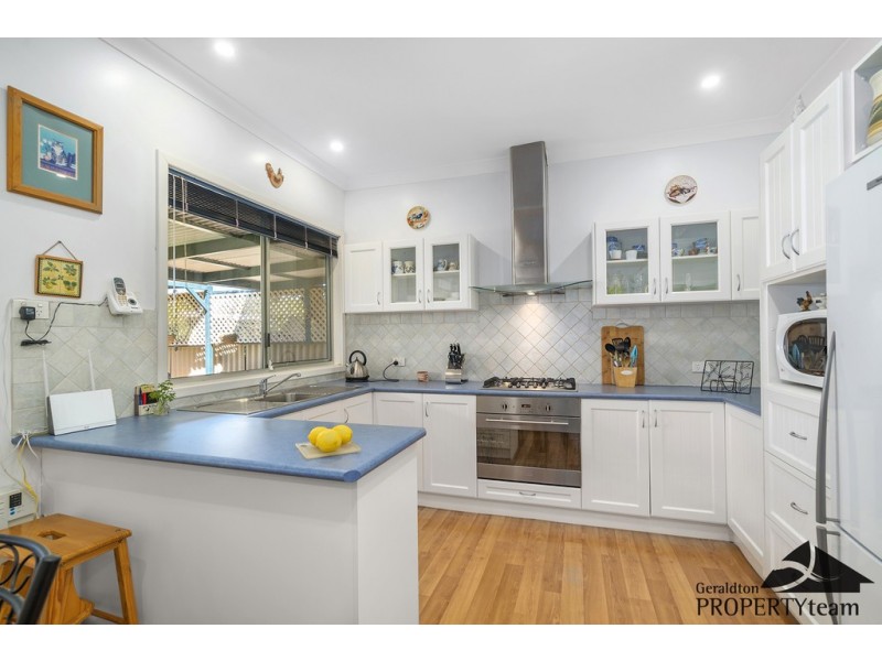 266 Third Street, Wonthella WA 6530