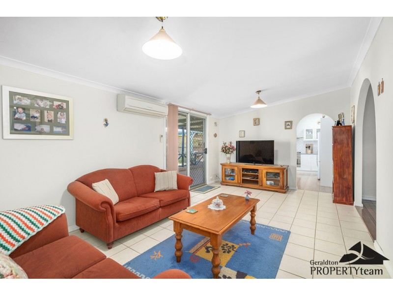 266 Third Street, Wonthella WA 6530