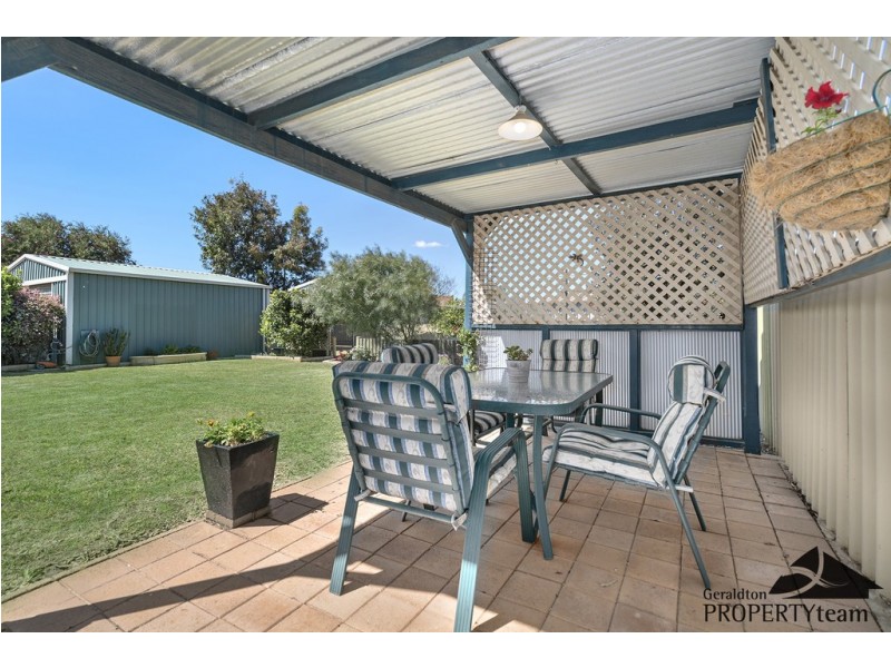 266 Third Street, Wonthella WA 6530