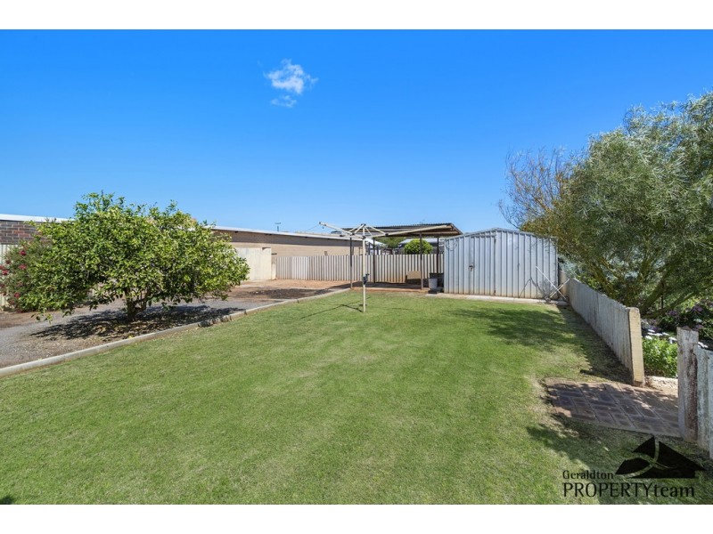 266 Third Street, Wonthella WA 6530