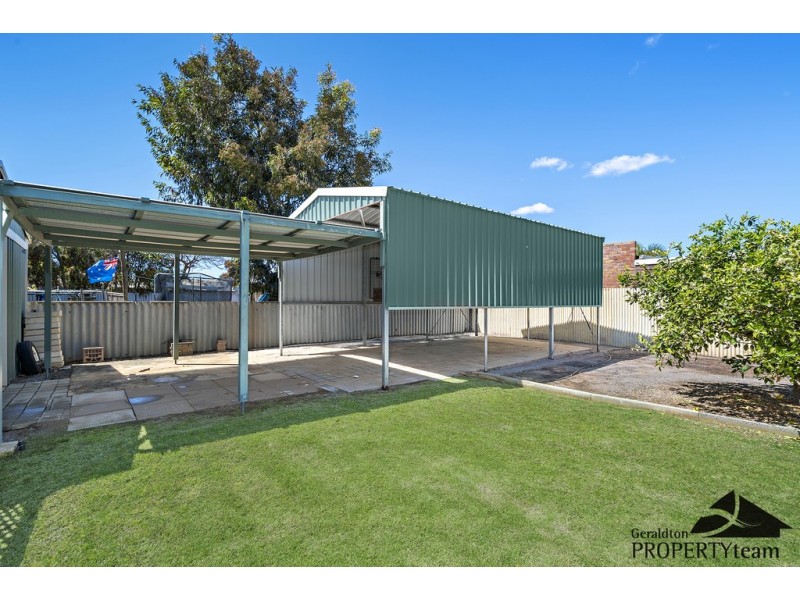 266 Third Street, Wonthella WA 6530