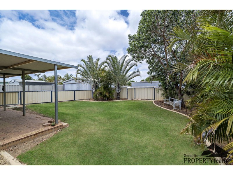 212 Chapman Valley Road, Waggrakine WA 6530