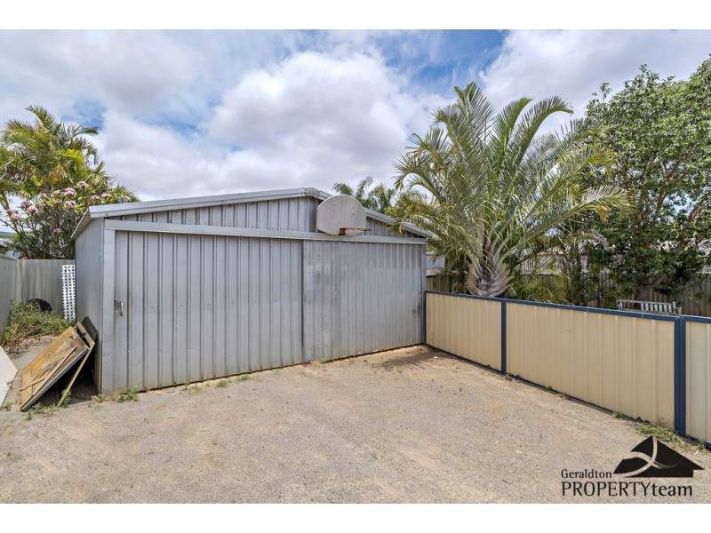 212 Chapman Valley Road, Waggrakine WA 6530
