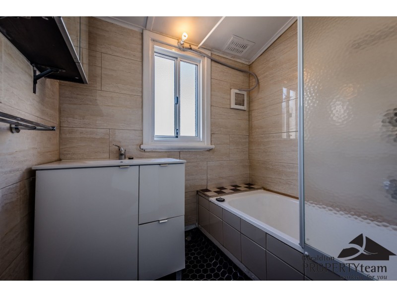 42 Maley Way, Beachlands WA 6530