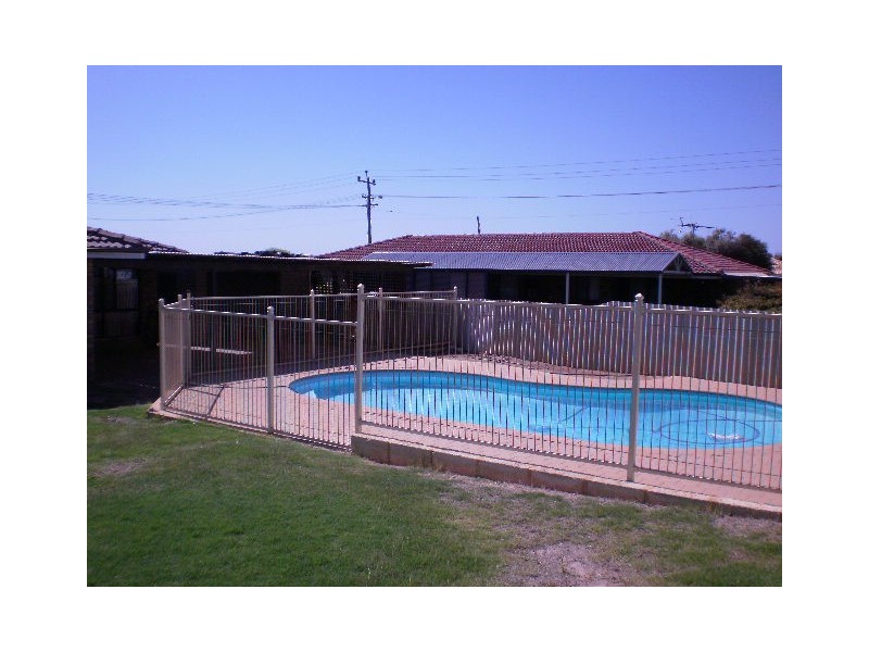 3 Kent Street, TARCOOLA BEACH, Geraldton WA 6530