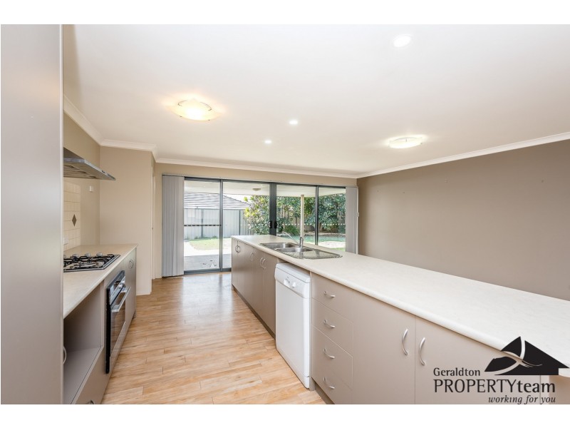 7 Tartan Place, Wandina WA 6530