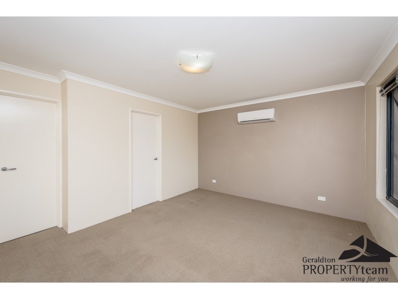7 Tartan Place, Wandina WA 6530