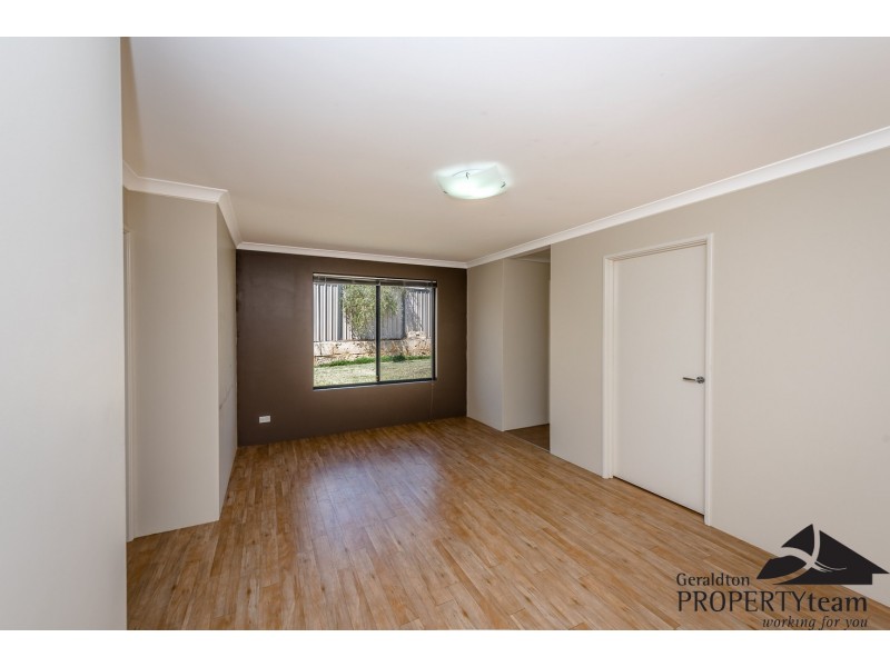 7 Tartan Place, Wandina WA 6530