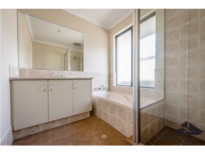 7 Tartan Place, Wandina WA 6530