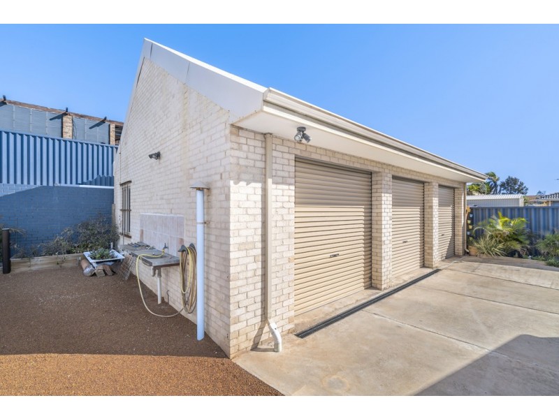 28 Eastcott Way, Tarcoola Beach WA 6530