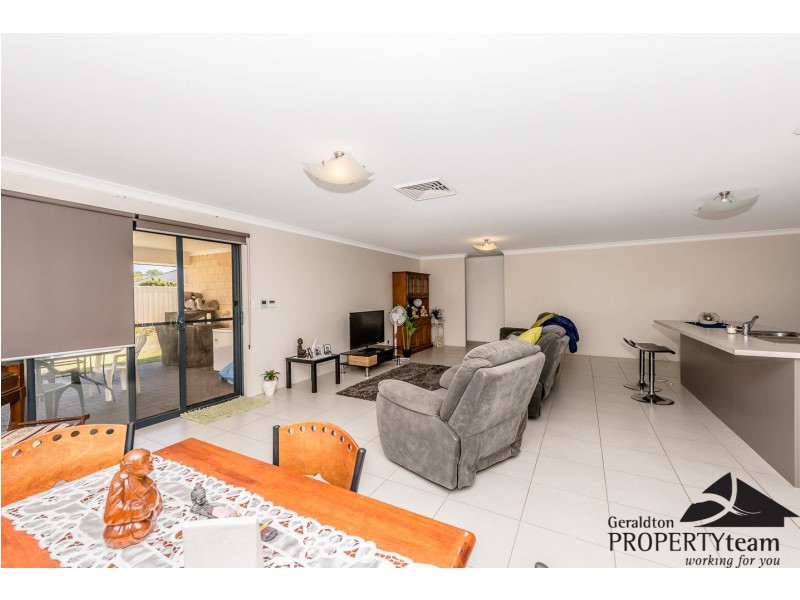 6 Periwinkle Street, Drummond Cove WA 6532