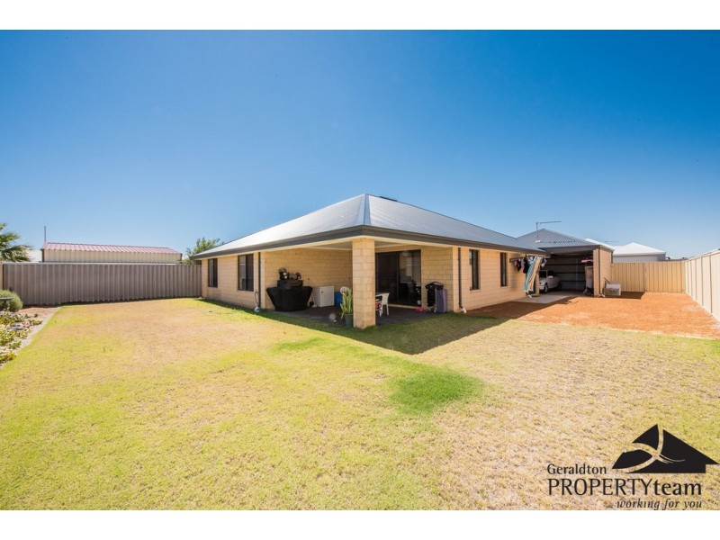 6 Periwinkle Street, Drummond Cove WA 6532
