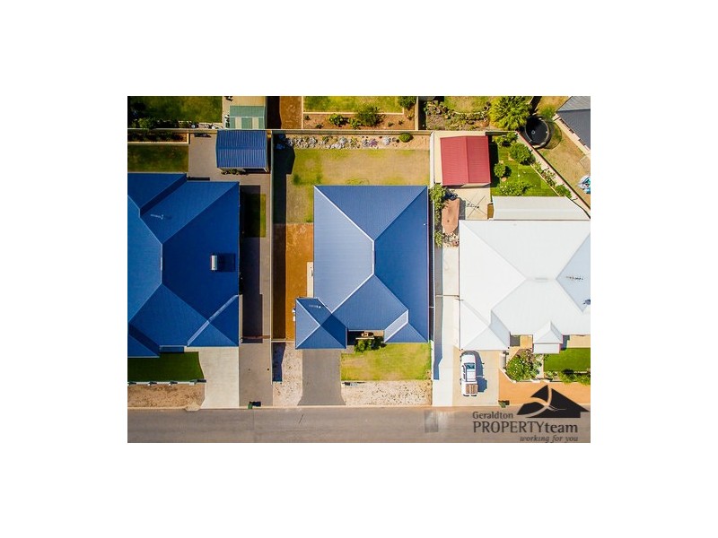 6 Periwinkle Street, Drummond Cove WA 6532