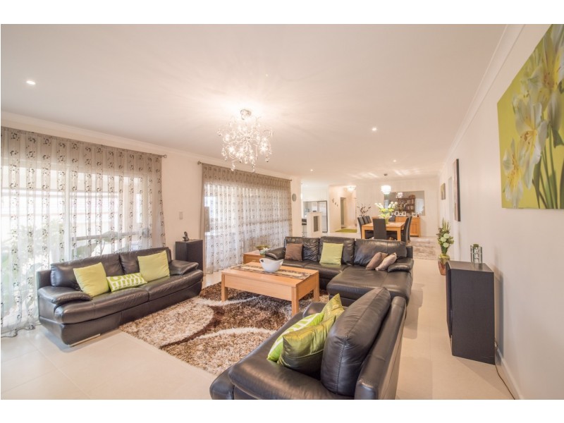 30 Stillwater Avenue, Drummond Cove WA 6532