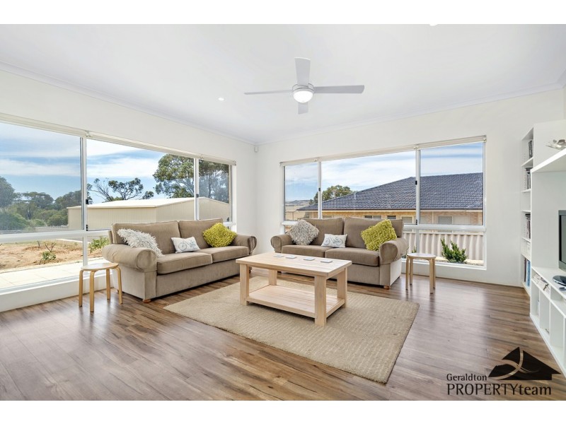 27 Cedar Crescent, Strathalbyn WA 6530