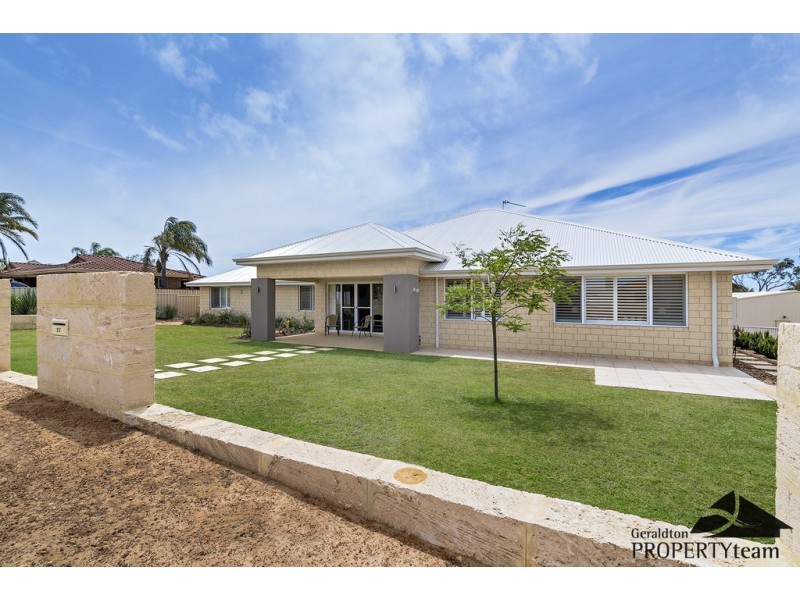 27 Cedar Crescent, Strathalbyn WA 6530