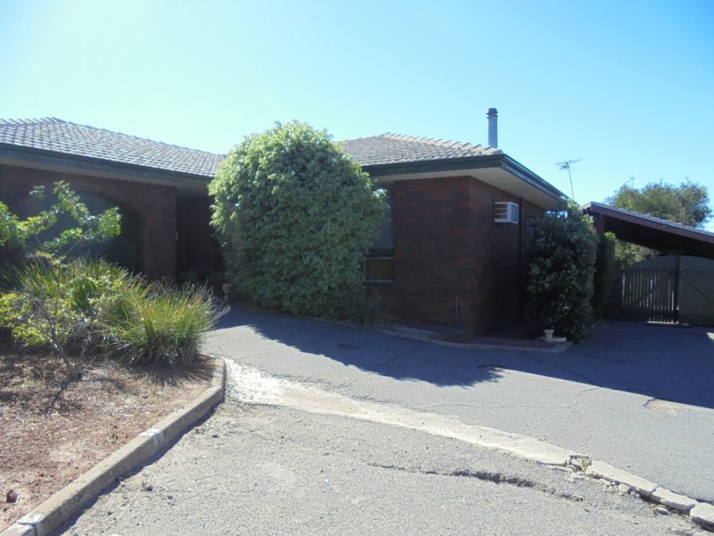 11 Thomas Avenue, Geraldton WA 6530