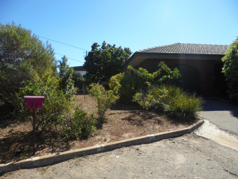 11 Thomas Avenue, Geraldton WA 6530