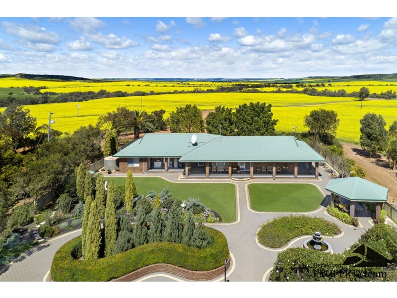 1104 Newmarracarra Road, Narra Tarra WA 6532