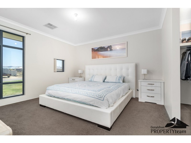 11 Pepper Gate, Waggrakine WA 6530