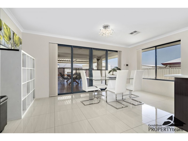 11 Pepper Gate, Waggrakine WA 6530