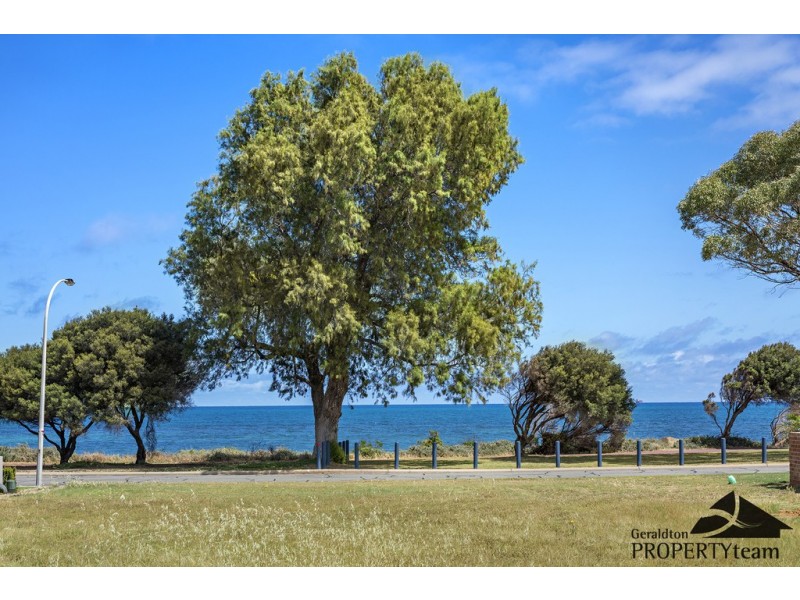 100 Kempton Street, Bluff Point WA 6530