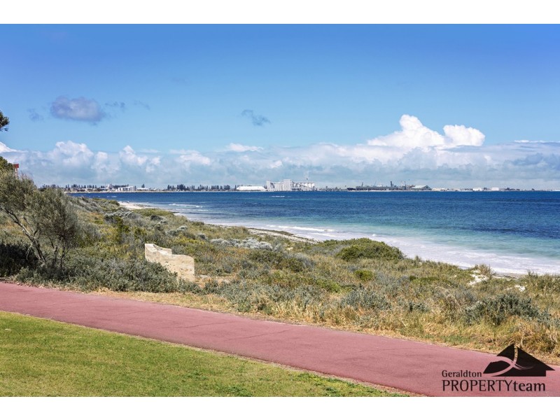 100 Kempton Street, Bluff Point WA 6530