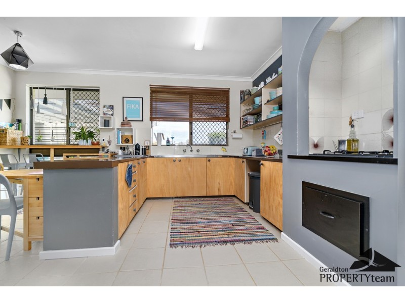 25 McAleer Drive, Mahomets Flats WA 6530