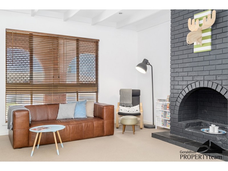 25 McAleer Drive, Mahomets Flats WA 6530