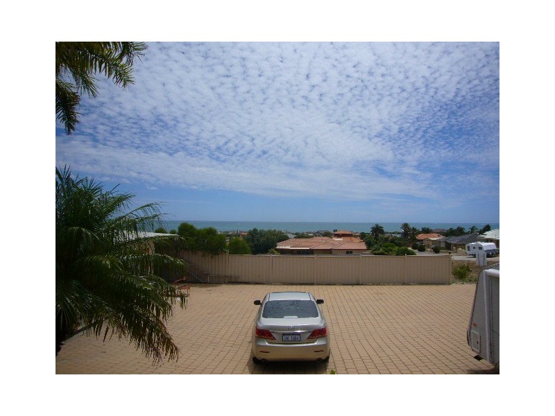 24 Endeavour Drive, Wandina WA 6530