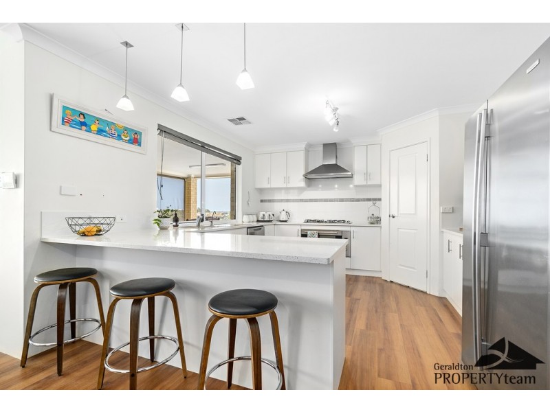 260 Eliza Shaw Drive, White Peak WA 6532