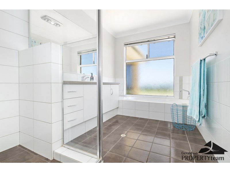 260 Eliza Shaw Drive, White Peak WA 6532