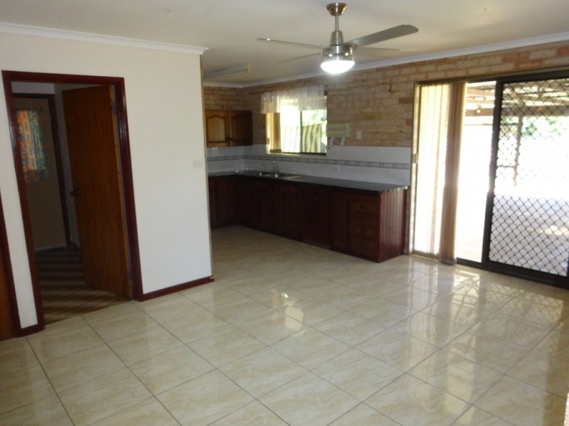 51 Pinyali Way, Waggrakine WA 6530