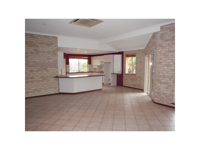 10 Mimosa Court, Strathalbyn WA 6530