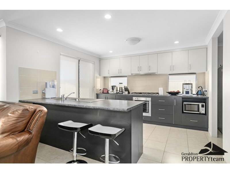 11 Drummond Cove Road, Drummond Cove WA 6532