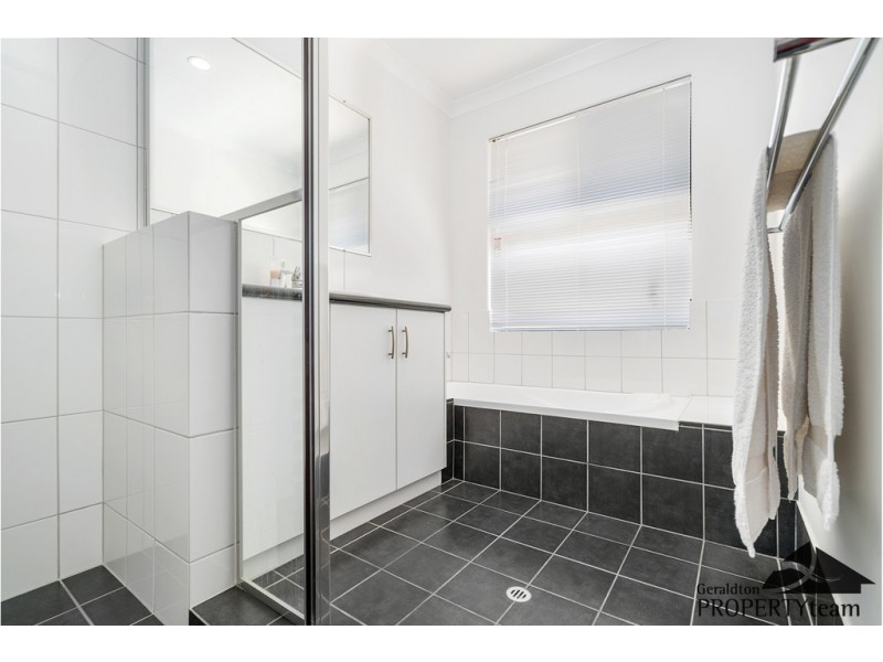 11 Drummond Cove Road, Drummond Cove WA 6532